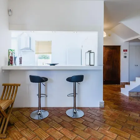 715 - Our Retreat אלבופיירה